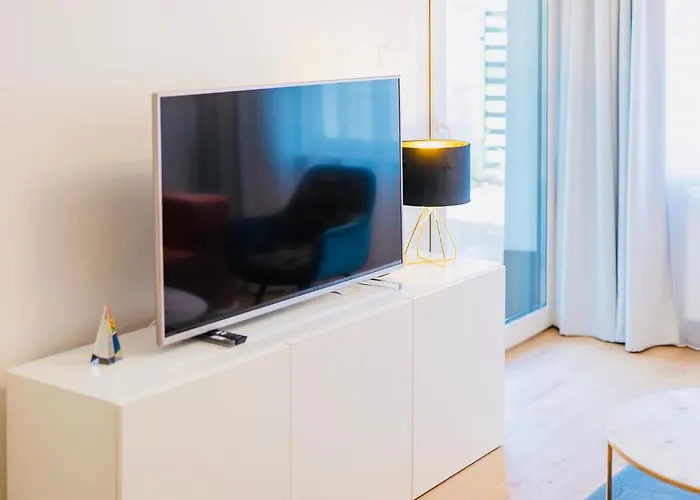 Apart111 - Garden Apartment