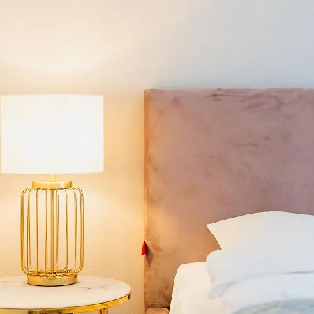 Apart111 - Garden * كولوبرزيغ